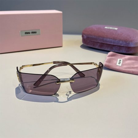 High quality sunglass with box MIU #30915 - Image 4