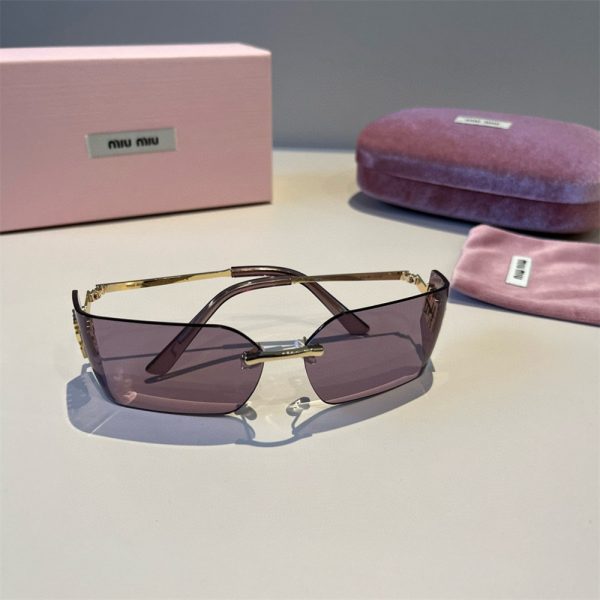 High quality sunglass with box MIU #30915