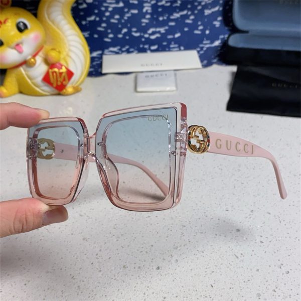 High quality sunglass with box GUI #30927