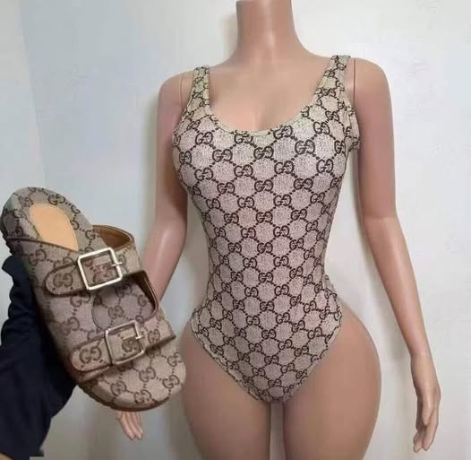 High quality slipper & swimsuit set GUI #30940