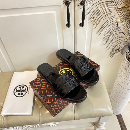 High quality slipper size:5-12 with box TOH #30946 - Image 3