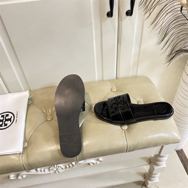 High quality slipper size:5-12 with box TOH #30946 - Image 5