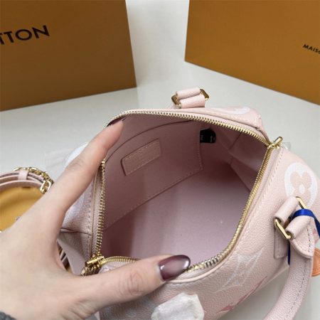High qulaity handbag speedy size:20*14cm LOV #30963 - Image 5