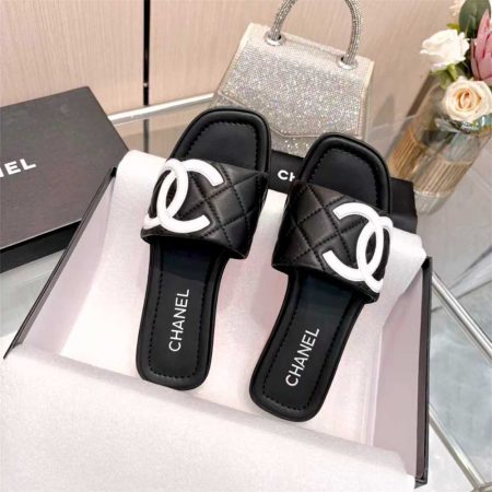 High quality slipper for women size:5-11 with box CHL #30976 - Image 4