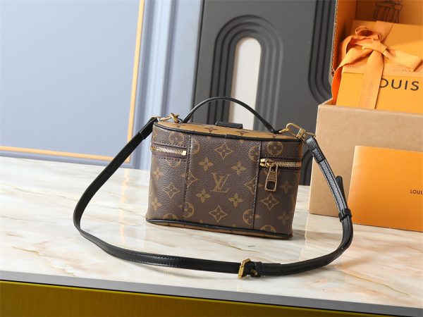 Top quality leather makeup bag size:19*12*5.5cm LOV #30980