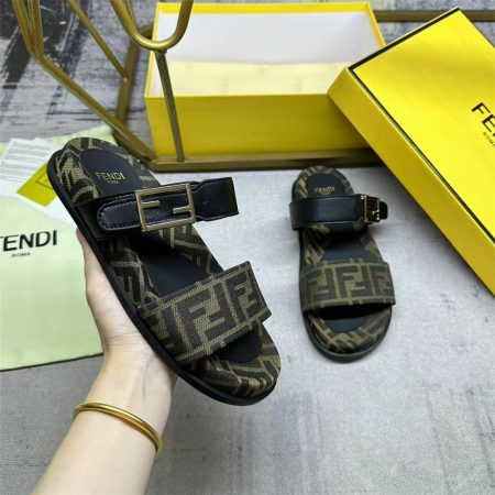 High quality couple slipper size:5-11 with box FEI #30981 - Image 2