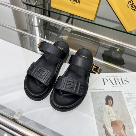 High quality slipper for women size:5-12 with box FEI #30982 - Image 2