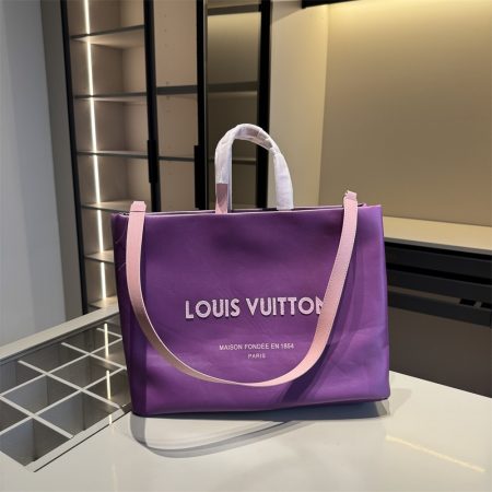 High quality Tote bag size:43*32*16cm LOV #30983 - Image 4