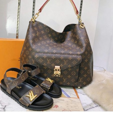 High quality slippers & shoulder bag free shipping LOV #30991