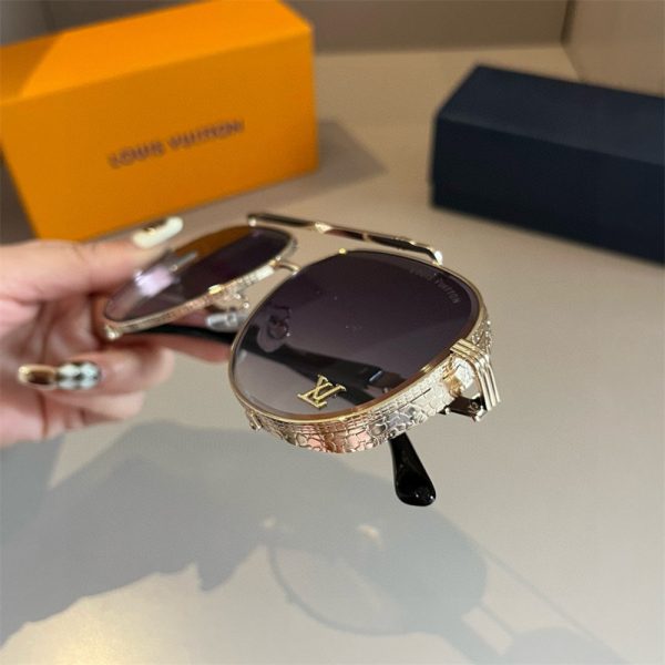 High quality sunglass with box LOV #31061