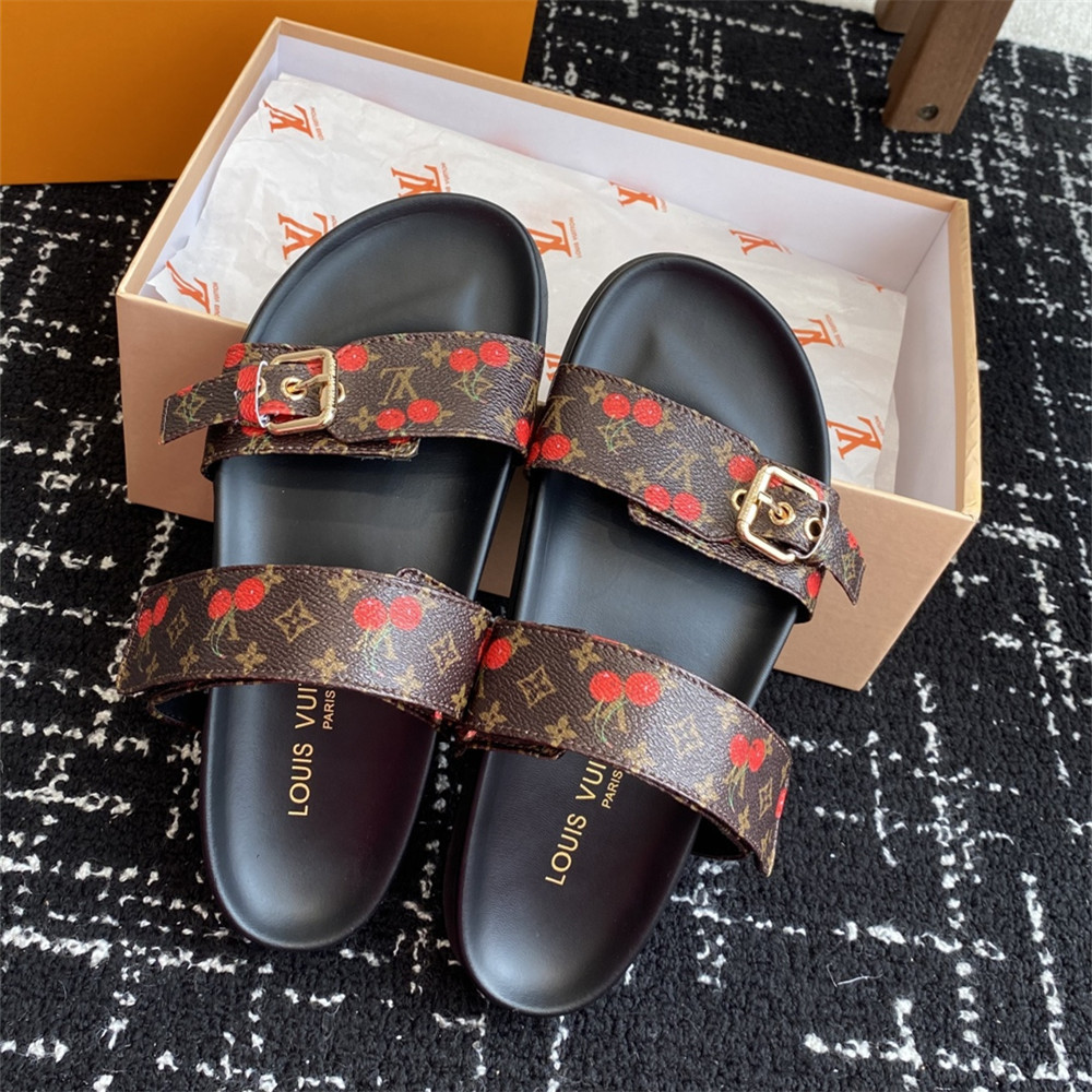 High quality couple slipper size:5-11 with box LOV #31071 - Image 2