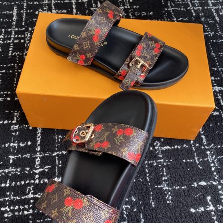 High quality couple slipper size:5-11 with box LOV #31071 - Image 3