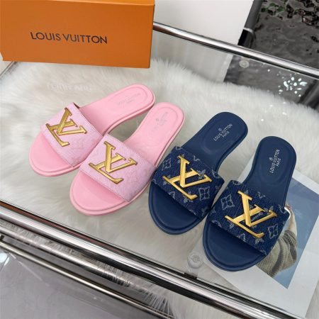 High quality slipper size:5-11 with box LOV #31086