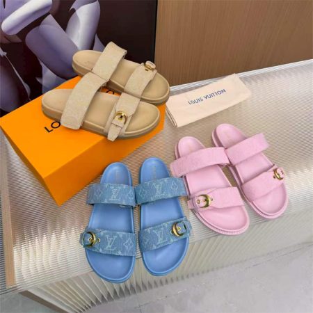 High quality slipper size:5-11 with box LOV #31091