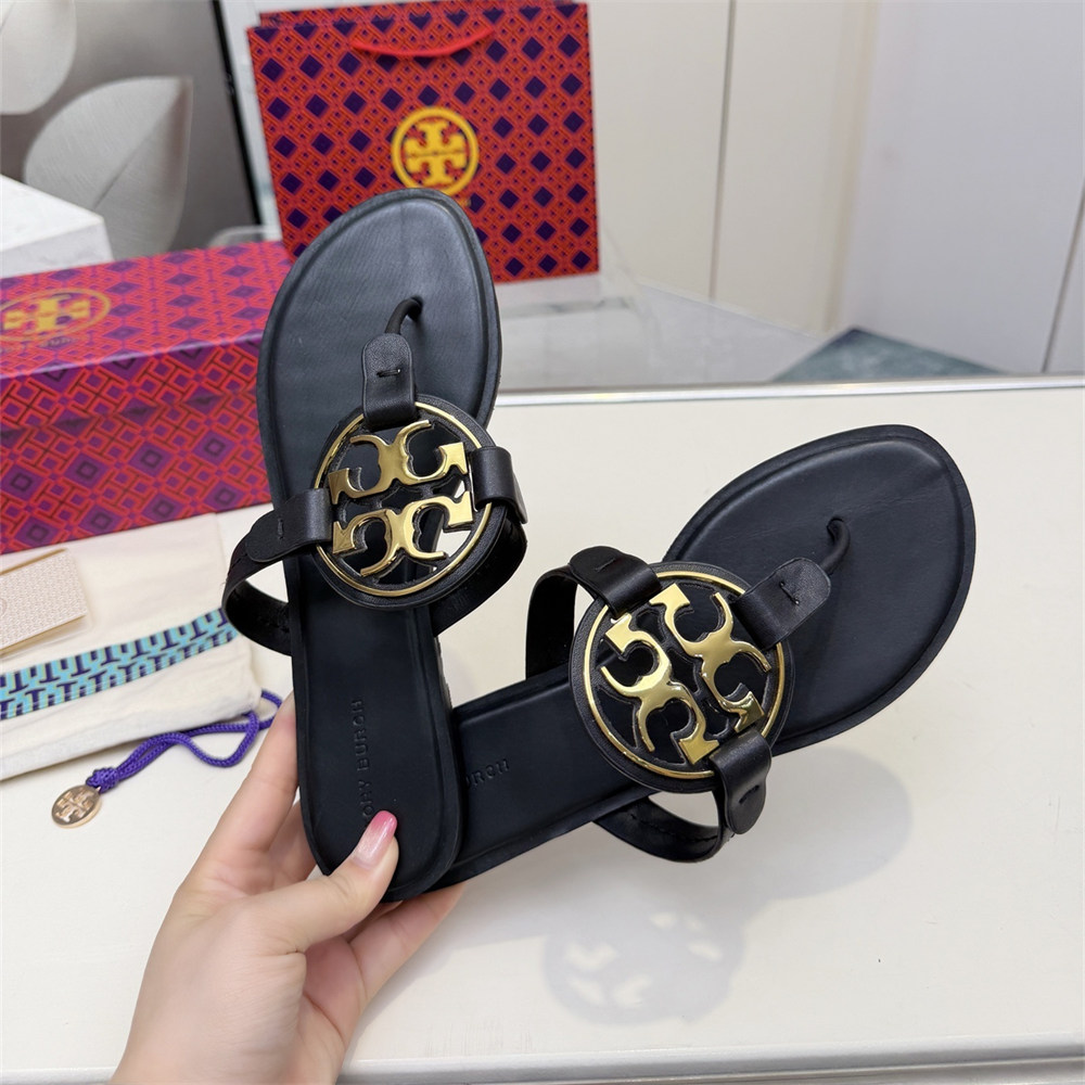 High quality slipper size:5-11 with box TOH #31092 - Image 4