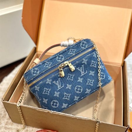 Higjh quality denim makeup bag size:20*14cm LOV #31096