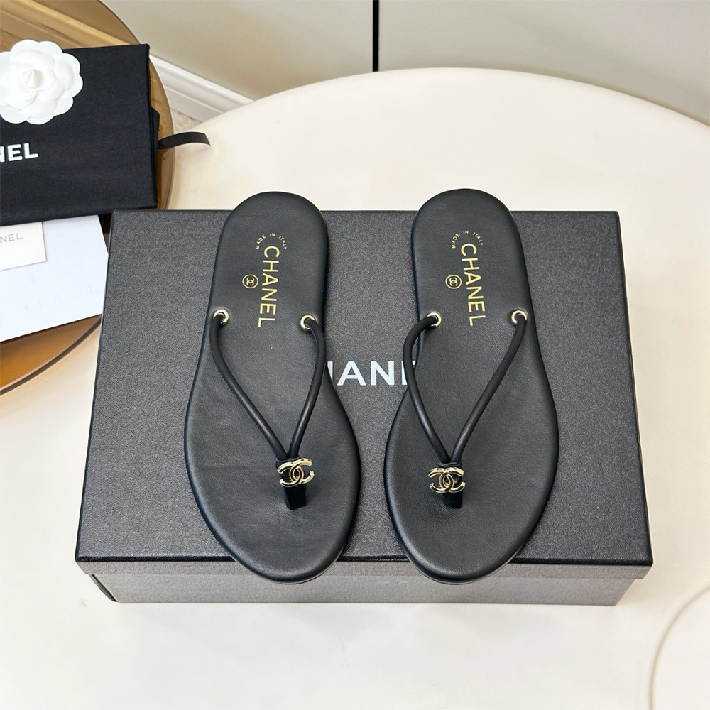 High quality slipper size:5-11 with box CHL #31104 - Image 2