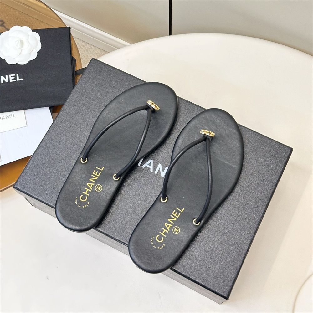 High quality slipper size:5-11 with box CHL #31104 - Image 4