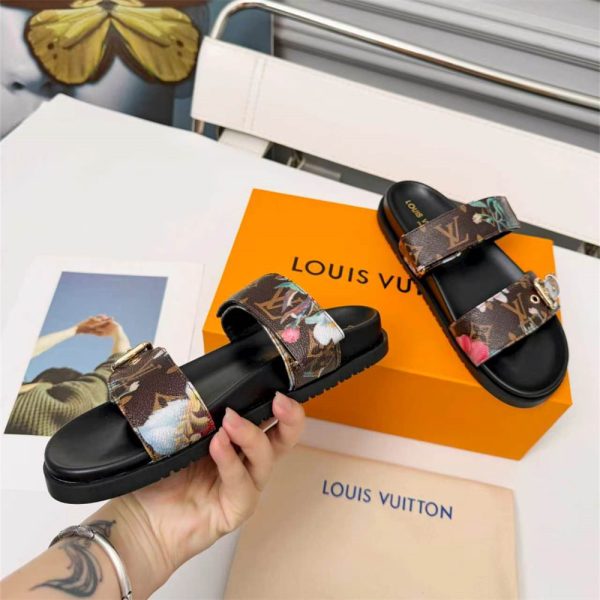 High quality slipper size:5-11 with box LOV #31113