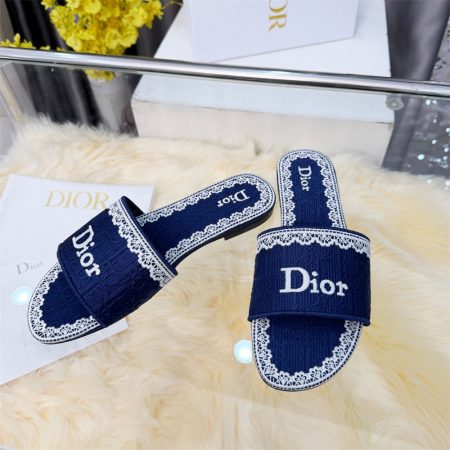 High quality slipper size:5-11 with box DIR #31120 - Image 2