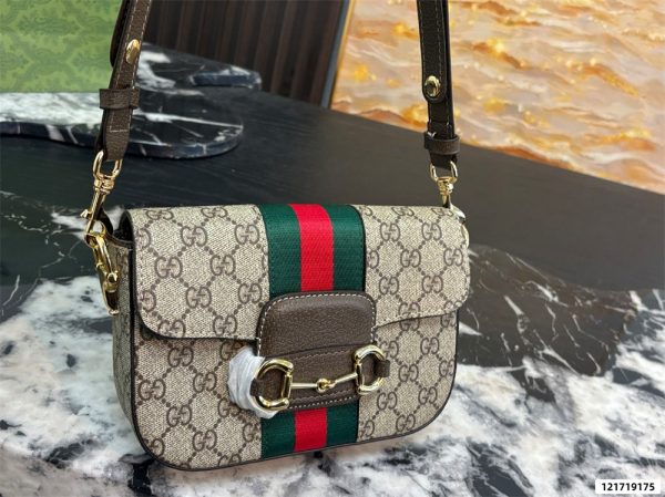 High quality shoulder bag size:22*15cm GUI #31133