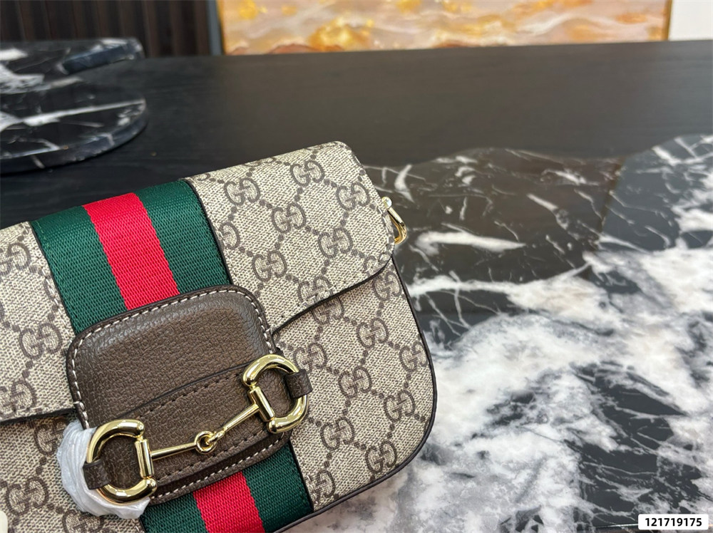 High quality shoulder bag size:22*15cm GUI #31133 - Image 4