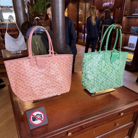 High quality Tote bag size:34*27cm GOY #31138
