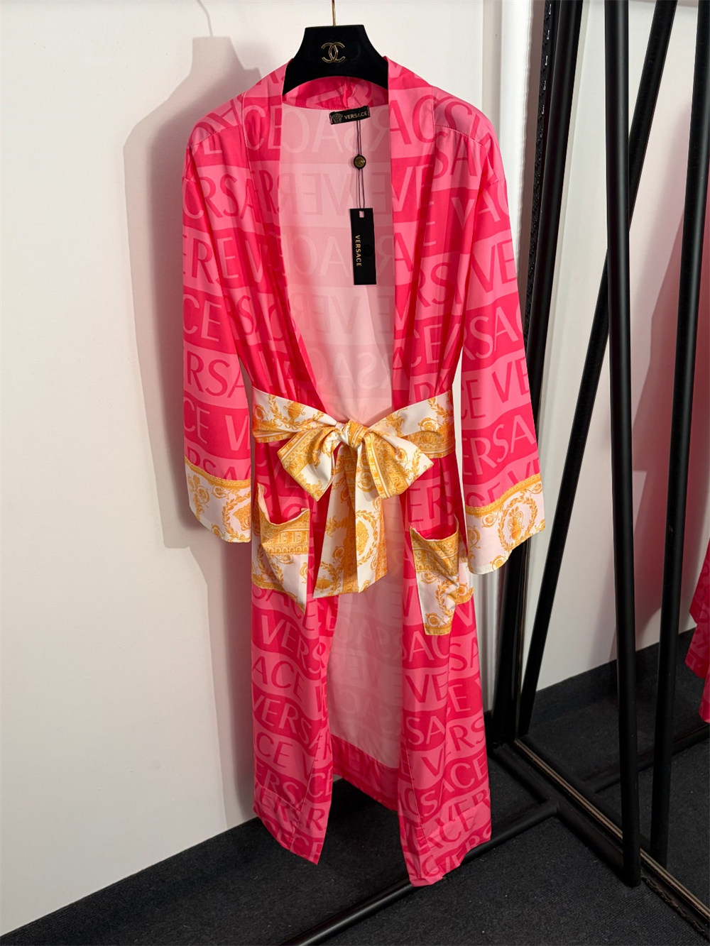 High quality robe free size VEE #31139 - Image 2