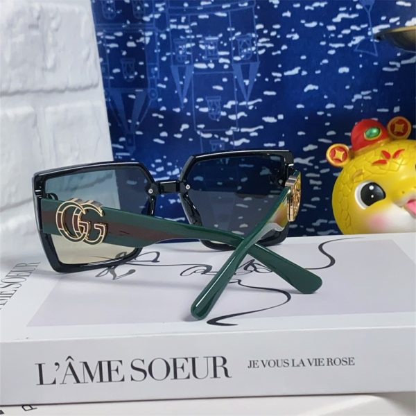 High quality sunglass with box GUI #31155