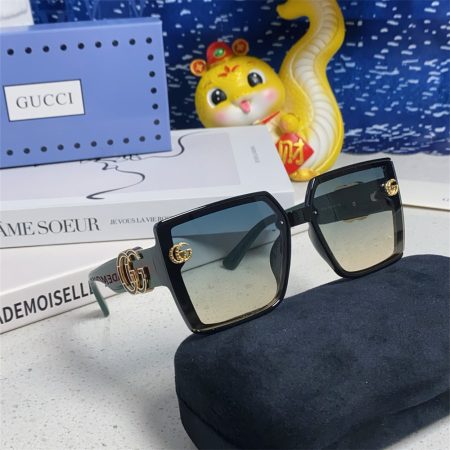 High quality sunglass with box GUI #31155 - Image 4
