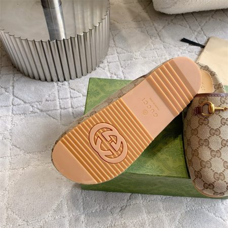 High quality couple slipper size:5-13 with box GUI #31172 - Image 4