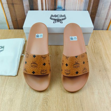 High quality couple slipper size:5-12 with box MCI #31175 - Image 4