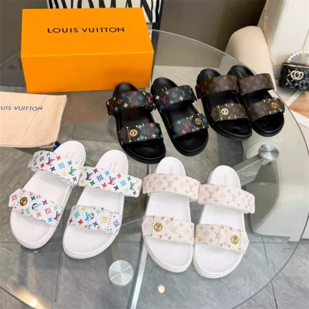 High quality slipper size:5-11 with box LOV #31183 - Image 2