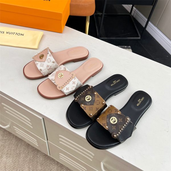 High quality slipper size:5-12 with box LOV #31189