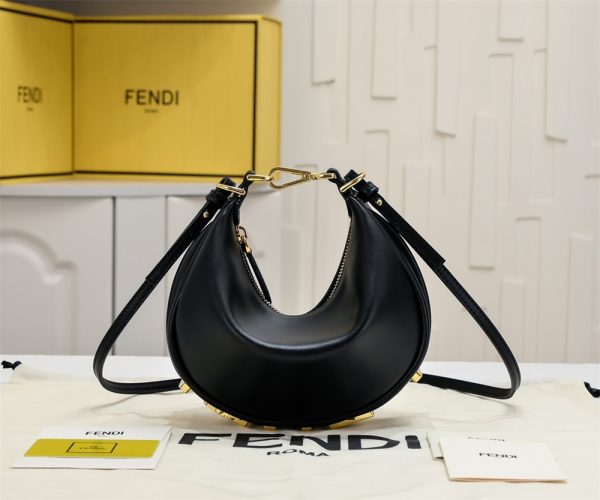 High quality shoulder bag size:20cm FEI #31192