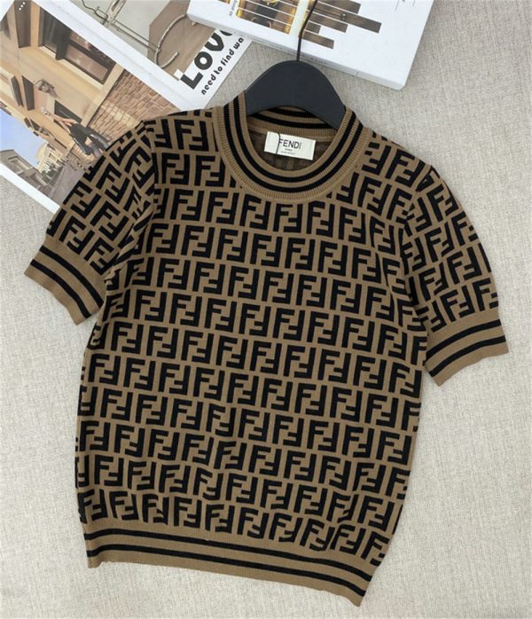 High quality T-shirt sweater size:S-L FEI #31195