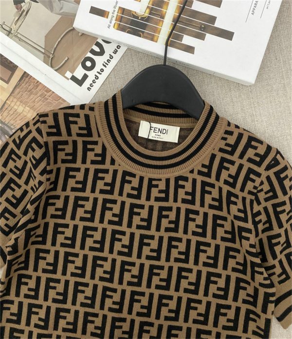 High quality T-shirt sweater size:S-L FEI #31195