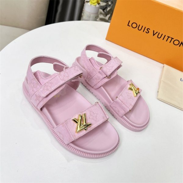 High quality sandals size:5-11 with box LOV #31199