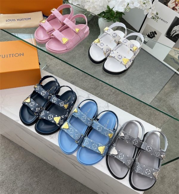 High quality sandals size:5-11 with box LOV #31200