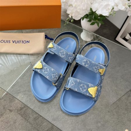 High quality sandals size:5-11 with box LOV #31200 - Image 5