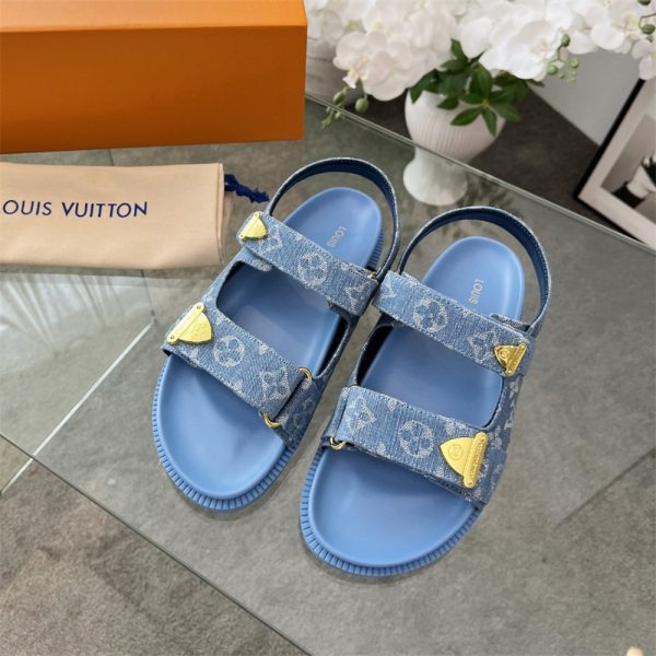 High quality sandals size:5-11 with box LOV #31200