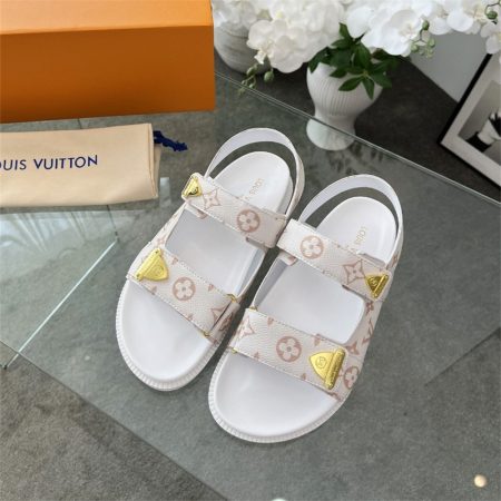High quality sandals size:5-11 with box LOV #31201 - Image 3