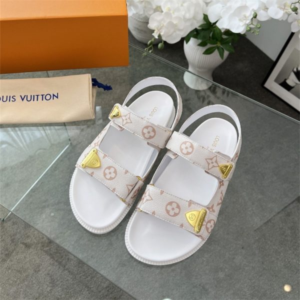 High quality sandals size:5-11 with box LOV #31201