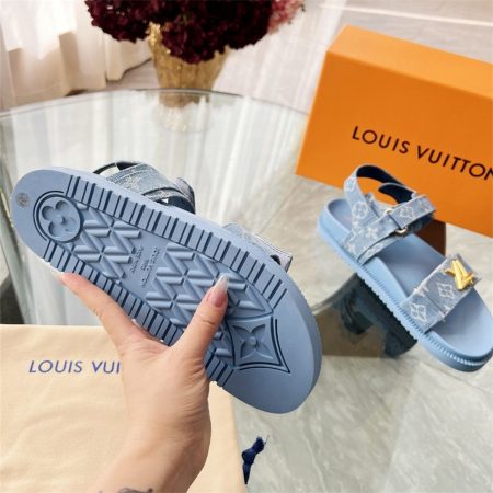 High quality sandals size:5-11 with box LOV #31203 - Image 2