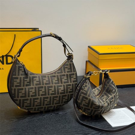 High quality handbag size:21cm/29cm FEI #31213