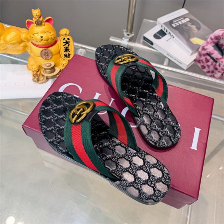 High quality couple slipper size:5-12 with box GUI #31216 - Image 3