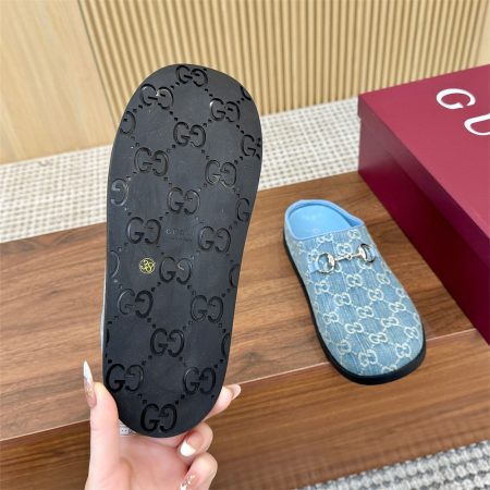 High quality slipper size:5-10 with box GUI #31217 - Image 3