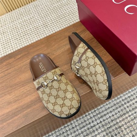 High quality slippers size:5-10 with box GUI #31221 - Image 3