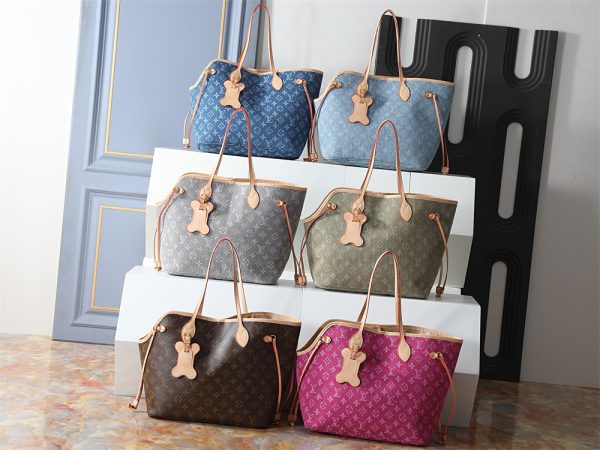 Top quality Tote bag size:31*28cm LOV #31222