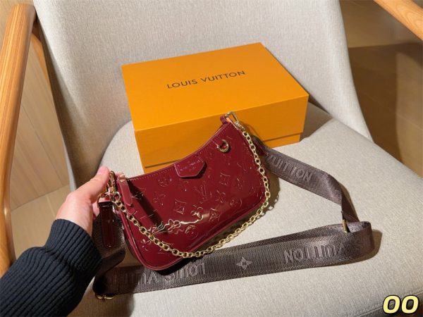High quality shoulder bag size:22*13*3cm LOV #31232